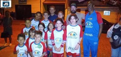 Itabirito recebe Arantes na Vila Conceio, onde comunidade pede cobertura de quadra esportiva