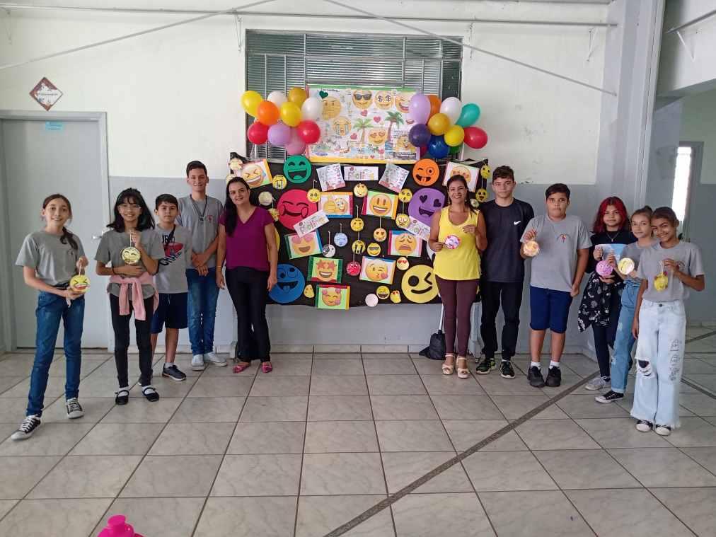 Escola p�blica em Guaxup� utiliza linguagem jovial para introduzir o idioma Ingl�s entre seus alunos