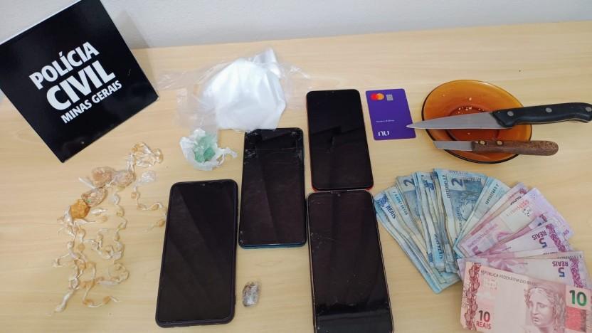 Opera��o conjunta prende mulher por tr�fico de drogas em Botelhos