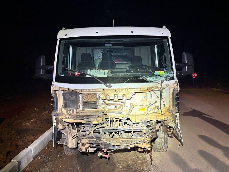 Colis�o frontal entre caminh�o e motocicleta deixa uma v�tima fatal na MG-179