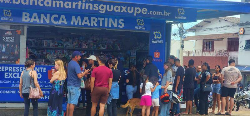 Concorrid�ssima a abertura da venda de ingressos para o show de Henrique & Juliano em Guaxup� 