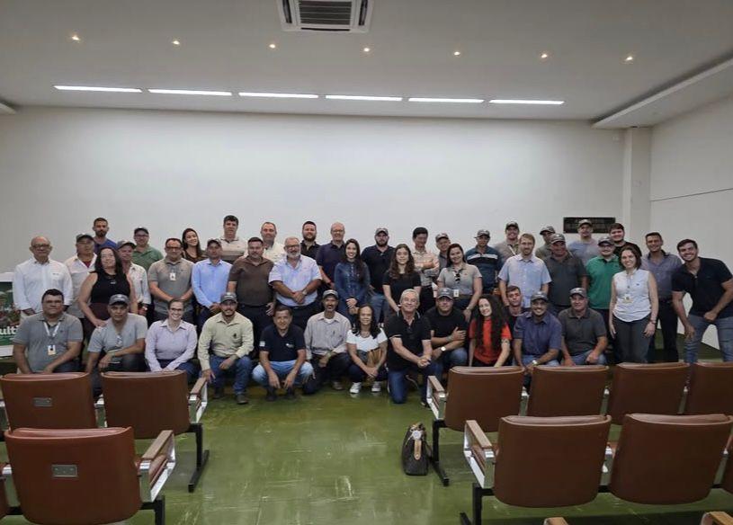 Cooxup� recebe produtores de Pedregulho (SP) em visita pelo Programa Portas Abertas