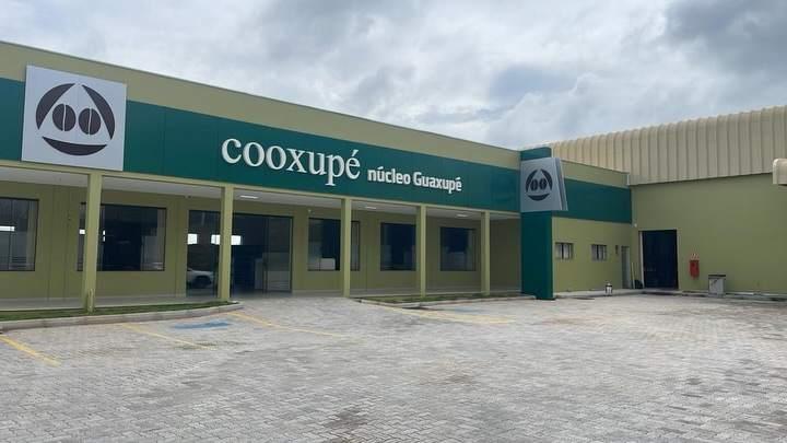 Cooxup� inaugura novas instala��es da Loja 01 Matriz Guaxup� e marca nova fase do departamento de consumo