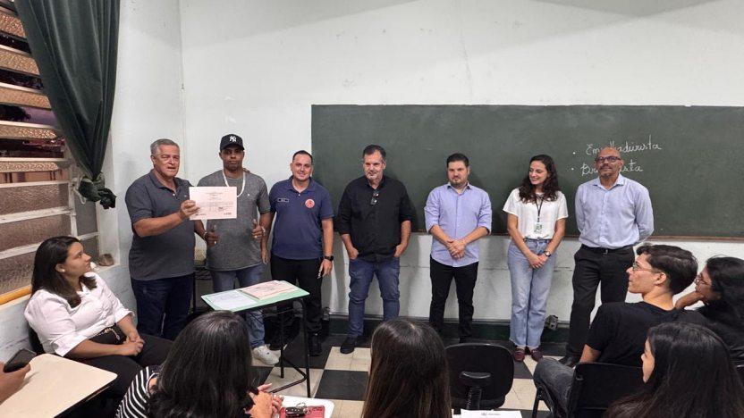Formandos de cursos gratuitos da Funda��o Jos� Gonella participam de cerim�nia de certificados