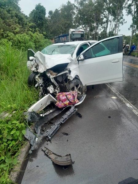Colis�o lateral na BR-354 deixa uma v�tima fatal em Campo Belo
