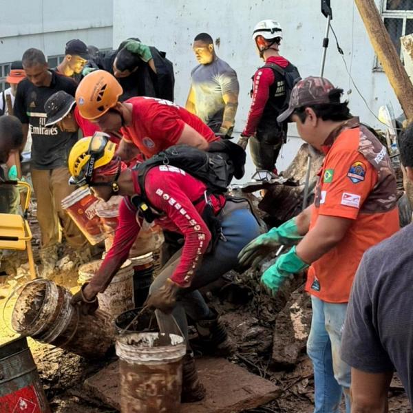 Equipes de Po�os de Caldas concluem miss�o em Juiz de Fora ap�s atua��o em �reas atingidas por desastres