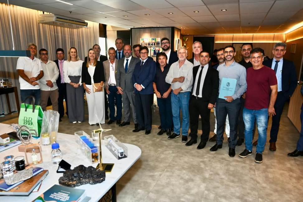 Luizinho lidera articula��o hist�rica e garante mais de R$ 530 milh�es para saneamento no Sul de Minas