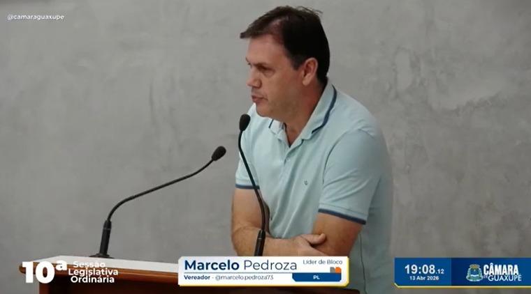 Autor de projeto que libera a cria��o de galinhas para combater escorpi�es esclarece a 