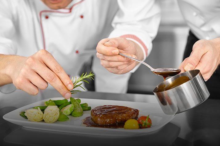 Trabalhe no restaurante delivery da Ivonete e aprenda muitas coisas de culin�ria 
