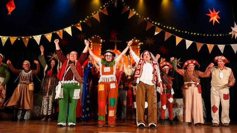 Teatro da FATI Unifeg leva quatro pr�mios e cinco indica��es num dos maiores festivais do Pa�s