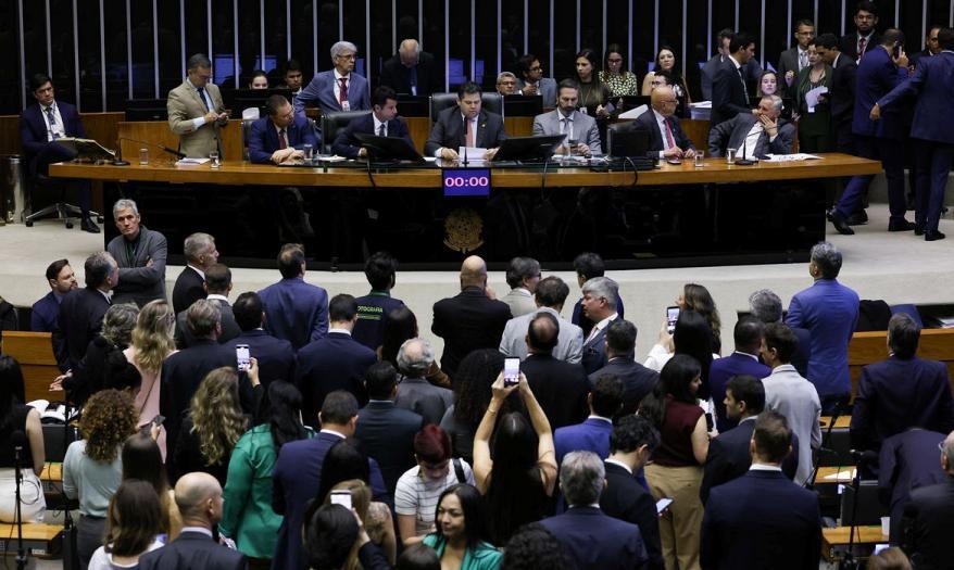 Senado prev� vota��o da PEC que prop�e o fim da escala 6x1 na pr�xima quarta-feira
