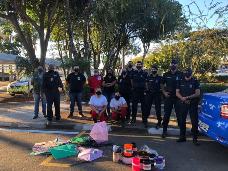 Autoridades civis e militares em 