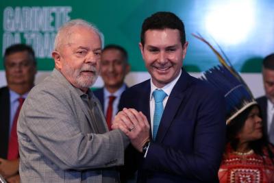 Presidente Lula participa de entrega simultnea do MCMV