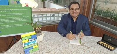 Dr. Natal lana, no Unifeg, seu livro 