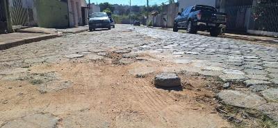 Moradores do Parque da Figueira ainda aguardam a sonhada pavimentao da Rua Sebastio Rezende