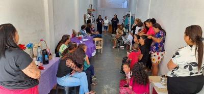 Associadas  ONG Mulheres Preciosas concluem curso profissional de manicure e pedicure