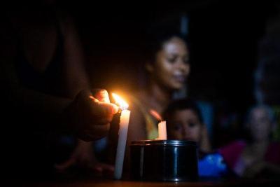 Moradores do Bairro Mamoneiros denunciam transtornos e prejuzos por queda de energia eltrica