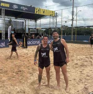 Guaxupeanos participam da Estao Open de Futevlei, de nvel nacional