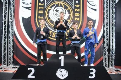 Atletas da Black Mamba trazem quatro medalhas de 1 e 2 lugares no mundial de Jiu Jitsu CBJJE