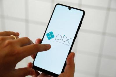Publicada MP que probe cobrana diferenciada por transaes com Pix