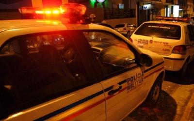 Esfaqueamento deixa feridos durante briga no recinto do Carnaval Guaxup 2025