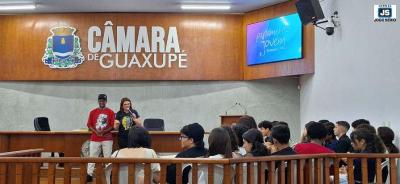 Escola do Legislativo de Guaxup promove o lanamento do Parlamento Jovem 2025
