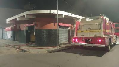 Curto-circuito provoca incndio em aougue de Guaransia
