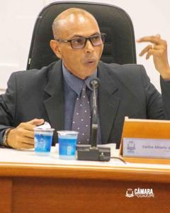 Vereador Carlo prope maior fora poltica para resolver os problemas apontados pela populao na rea da Sade