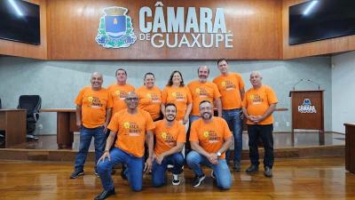 Vereadores de Guaxup vestem a camisa da campanha de combate  explorao sexual infantil