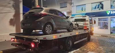 PMs localizam em Guaxup veculo roubado na cidade de Mococa