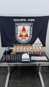 Polcia Militar prende dois por trfico e apreende grande quantidade de drogas em So Sebastio do Paraso