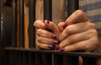 PCs prendem mulher acusada de estelionato em cidades da regio