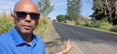 Ciente da quantidade de turistas que Guaxup receber na Expoagro, vereador Carlo contesta a falta de sinalizao em trechos reformados da MG-450