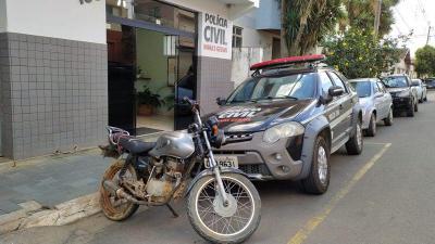 PCs apreendem motocicleta com suspeita de adulterao no Sudoeste mineiro 