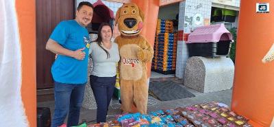 Mundo Animal Pet Shop com super promoes em raes Quatree