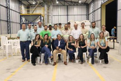 Cooxup inaugura novo armazm em ncleo de Caconde, no interior paulista