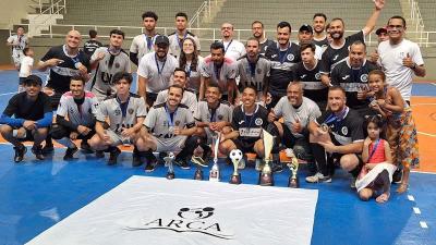 Igreja Arca conquista o ttulo de campe do 6 Campeonato Evanglico de Futsal 