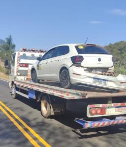 Polcia Militar prende casal aps roubo de veculo em Guaxup