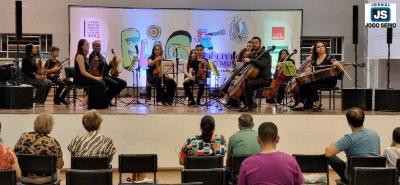 FLIG Minas d show de literatura, cultura e arte na cidade de Guaxup