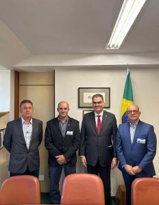 Cooxup participa de compromissos institucionais e evento nacional sobre cooperativismo em Braslia