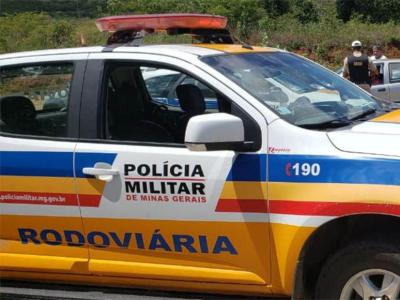 Polcia Militar Rodoviria resgata 33 pssaros silvestres vtimas de maus-tratos em Varginha