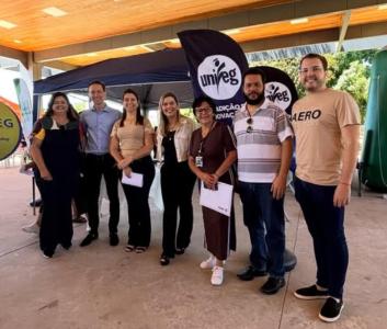 UNIFEG marca presena no 1 Mega Feiro do Emprego e refora compromisso com o desenvolvimento de Guaxup