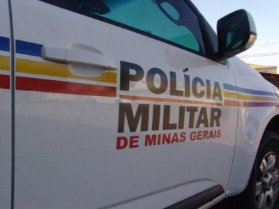 PMs capturam suposto traficante em ocorrncia com ataque canino contra policiais de Guaxup 