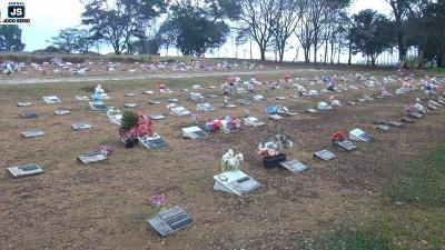 C�mara aprova projeto da Prefeitura pelo fim de taxa a contribuintes que usam o Cemit�rio Luiz Smargiassi