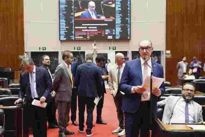 Informa��o sobre reprodu��o assistida em caso de tratamento oncol�gico � lei