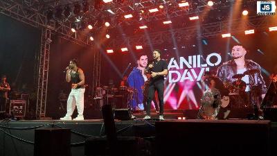 M�sica de qualidade, p�blico expressivo e muito divertimento em mais uma noite do Carnaval Guaxup� 2026