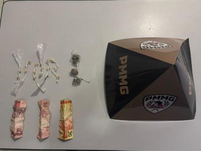 Pol�cia Militar prende homem por tr�fico de drogas em Monte Belo