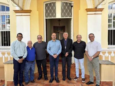 Lideran�as recebem o governador de Minas Gerais em Guaxup�