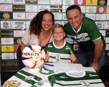 Atleta de Guaxup� representa o Porto Foot Ball no Campeonato Paulista de Futebol Infantil