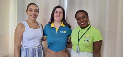 Rotary Guaxup� Cafezais oferta aulas gratuitas de LIBRAS 